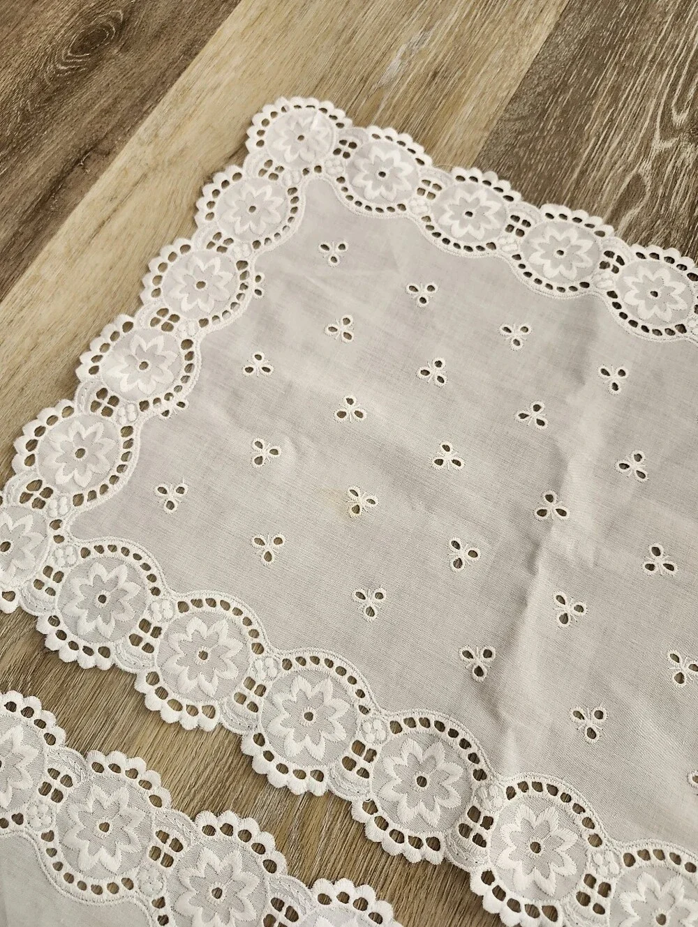 Vintage Lot of 3 Scallop Embroidered Napkins Placemats